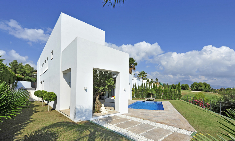 Villas contemporáneas de lujo 1ª línea Golf en venta en Marbella - Benahavis 30446