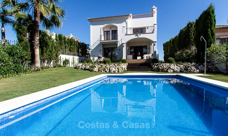 Nuevas villas en venta listas para entrar a vivir, en primera línea de golf de un resort privado, New Golden Mile, Marbella - Estepona 3503
