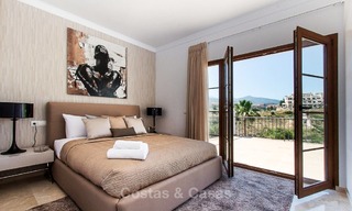 Nuevas villas en venta listas para entrar a vivir, en primera línea de golf de un resort privado, New Golden Mile, Marbella - Estepona 3511 