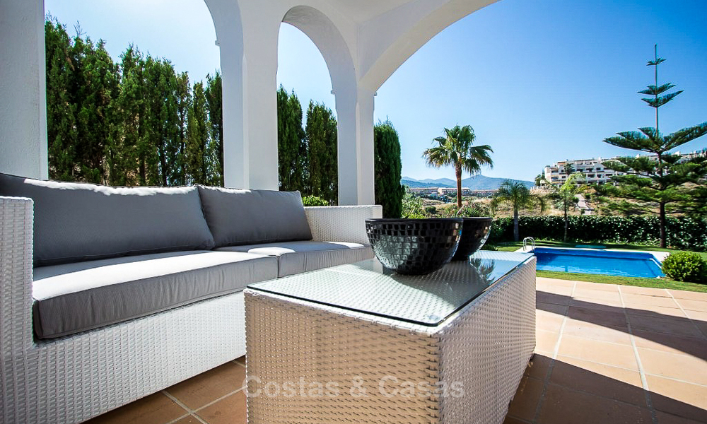 Nuevas villas en venta listas para entrar a vivir, en primera línea de golf de un resort privado, New Golden Mile, Marbella - Estepona 3536