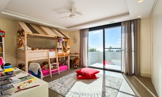 Atractiva y espaciosa villa de lujo renovada, con majestuosas vistas al mar, en venta, Marbella Este 3612 