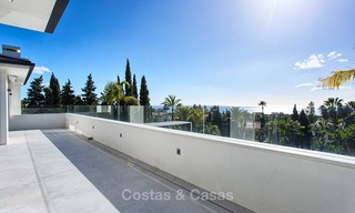 Atractiva y espaciosa villa de lujo renovada, con majestuosas vistas al mar, en venta, Marbella Este 3616 