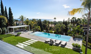 Atractiva y espaciosa villa de lujo renovada, con majestuosas vistas al mar, en venta, Marbella Este 3573 
