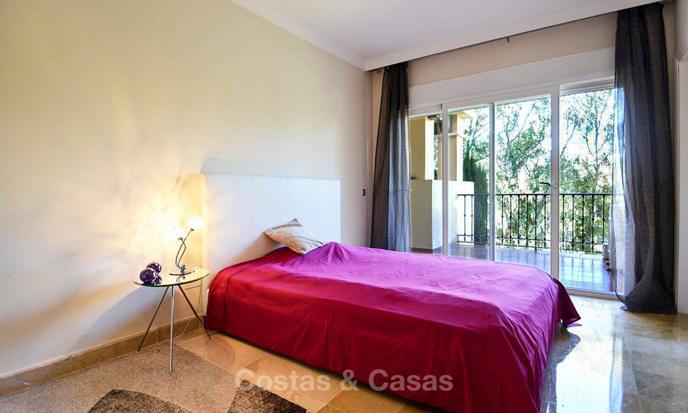 Apartamento de lujo en venta en primera linea de golf en Marbella - Estepona 3643
