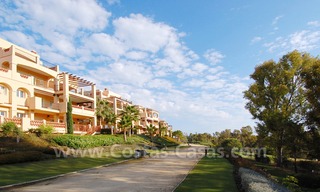 Apartamento de lujo en venta en primera linea de golf en Marbella - Estepona 3661 