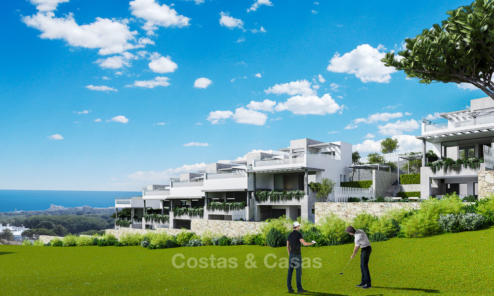 Nuevas casas modernas y espaciosas en primera linea de golf en venta, con impresionantes vistas al Mediterraneo y al golf, Marbella Este 3709
