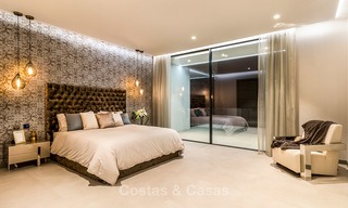 Villa de lujo contemporánea en venta en El Madroñal, Benahavis - Marbella 3859 