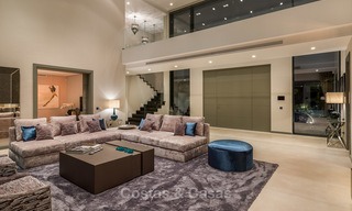 Villa de lujo contemporánea en venta en El Madroñal, Benahavis - Marbella 3875 