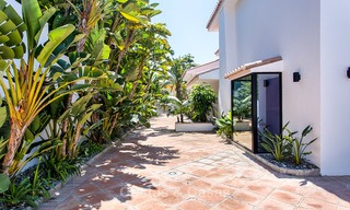 Villa de lujo recientemente renovada en Los Monteros, Este de Marbella 4038 