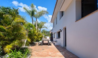 Villa de lujo recientemente renovada en Los Monteros, Este de Marbella 4042 