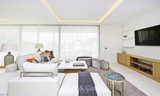 Villa de lujo moderna y contemporánea a estrenar con vistas al mar en venta, Benahavis, Marbella 36611 
