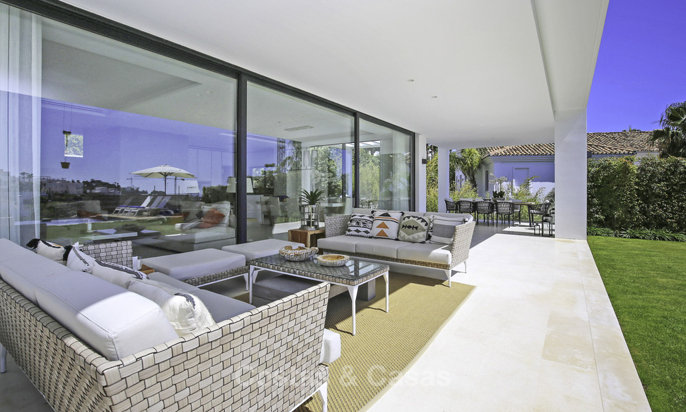 Villa de lujo moderna y contemporánea a estrenar con vistas al mar en venta, Benahavis, Marbella 36623