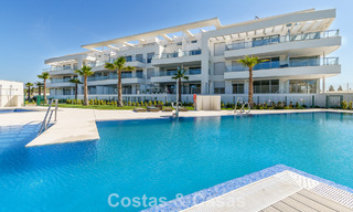 Apartamentos modernos de nueva construcción en venta en una nueva urbanización contemporánea en Mijas 780162 