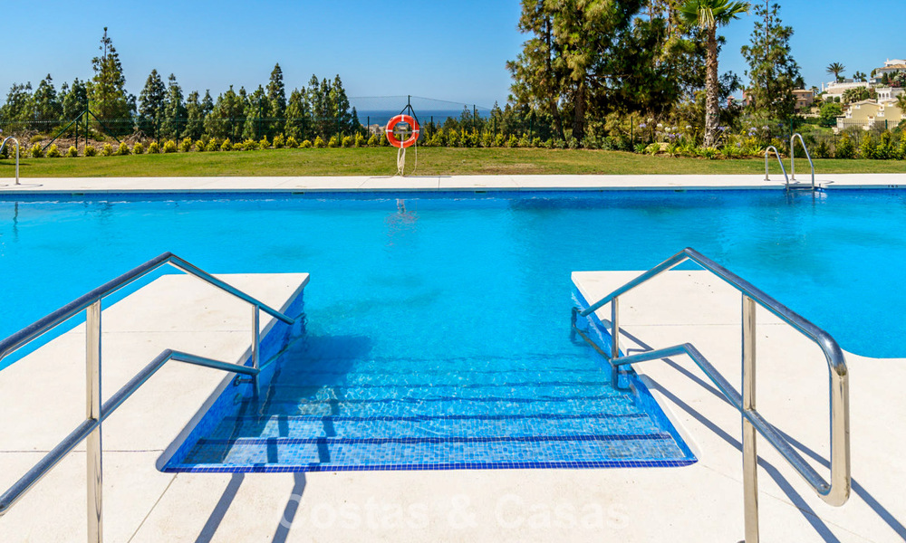 Apartamentos modernos de nueva construcción en venta en una nueva urbanización contemporánea en Mijas 780163