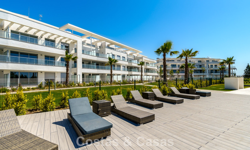 Apartamentos modernos de nueva construcción en venta en una nueva urbanización contemporánea en Mijas 780166