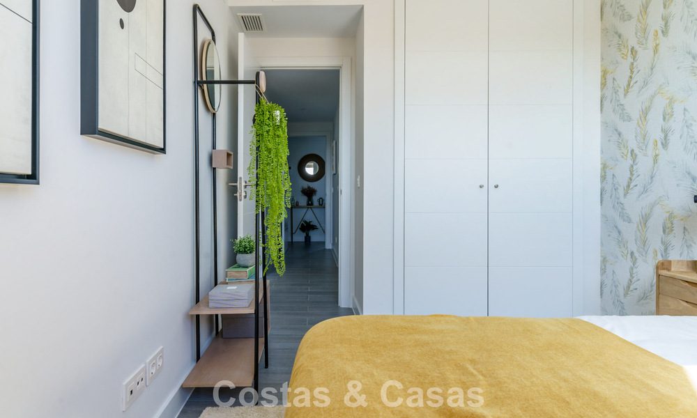 Apartamentos modernos de nueva construcción en venta en una nueva urbanización contemporánea en Mijas 780175