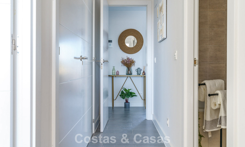 Apartamentos modernos de nueva construcción en venta en una nueva urbanización contemporánea en Mijas 780179