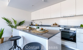 Apartamentos modernos de nueva construcción en venta en una nueva urbanización contemporánea en Mijas 780182 