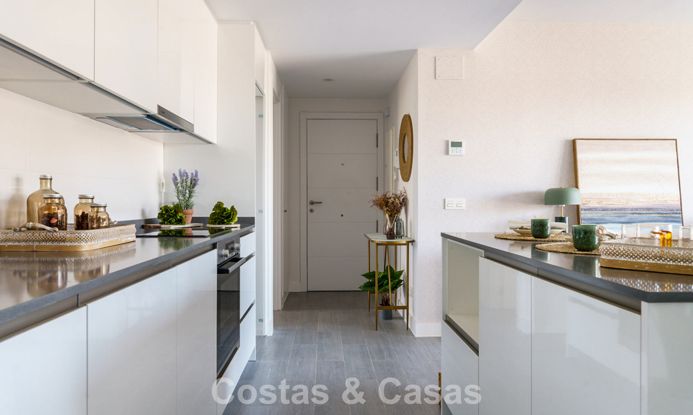 Apartamentos modernos de nueva construcción en venta en una nueva urbanización contemporánea en Mijas 780183