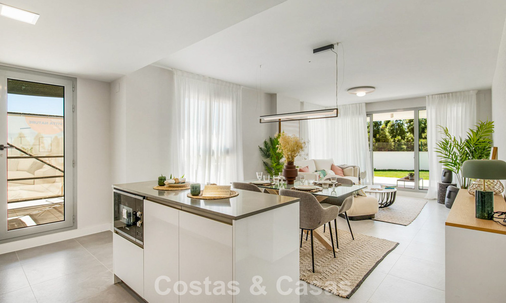 Apartamentos modernos de nueva construcción en venta en una nueva urbanización contemporánea en Mijas 780192