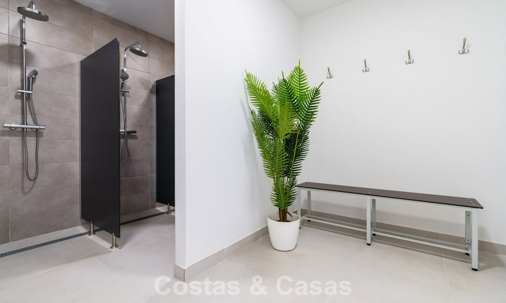 Apartamentos modernos de nueva construcción en venta en una nueva urbanización contemporánea en Mijas 780200