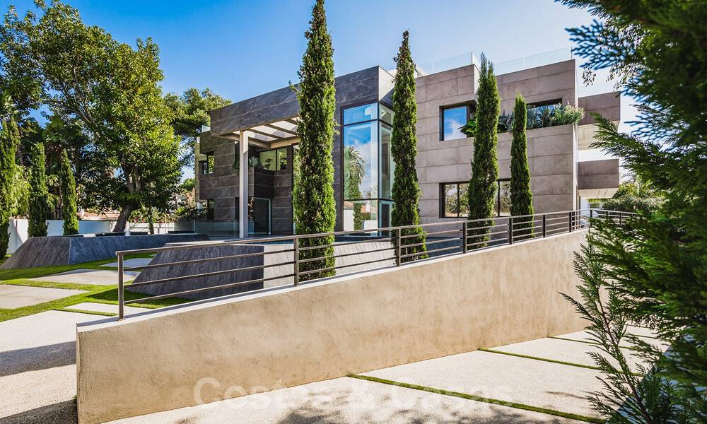 Villa de diseño a estrenar en venta, Estepona Este - Marbella. Lista para mudarse! 30715