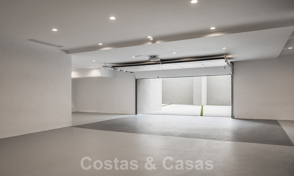 Villa de diseño a estrenar en venta, Estepona Este - Marbella. Lista para mudarse! 30718