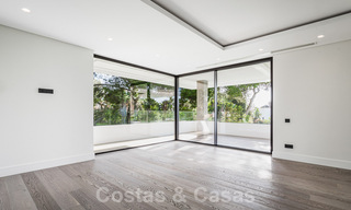 Villa de diseño a estrenar en venta, Estepona Este - Marbella. Lista para mudarse! 30721 