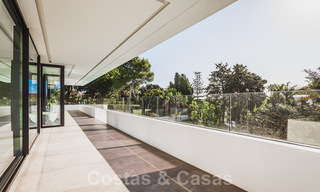 Villa de diseño a estrenar en venta, Estepona Este - Marbella. Lista para mudarse! 30727 