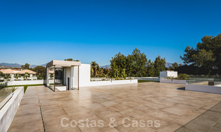 Villa de diseño a estrenar en venta, Estepona Este - Marbella. Lista para mudarse! 30736 