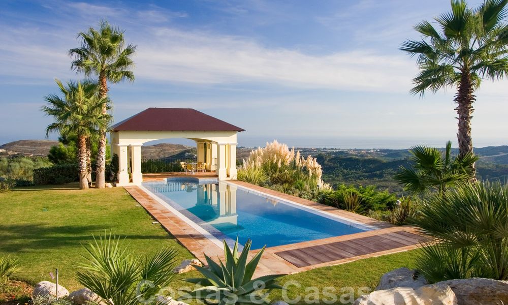 Exclusiva villa en venta, con vistas al mar en un resort enMarbella - Benahavis 22359