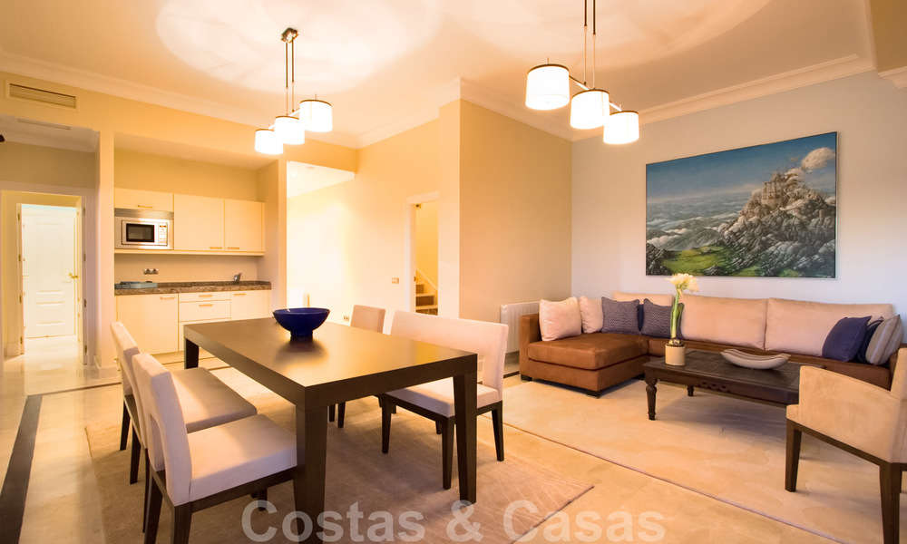 Exclusiva villa en venta, con vistas al mar en un resort enMarbella - Benahavis 22371