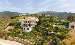 Exclusiva villa en venta, con vistas al mar en un resort enMarbella - Benahavis 22383 