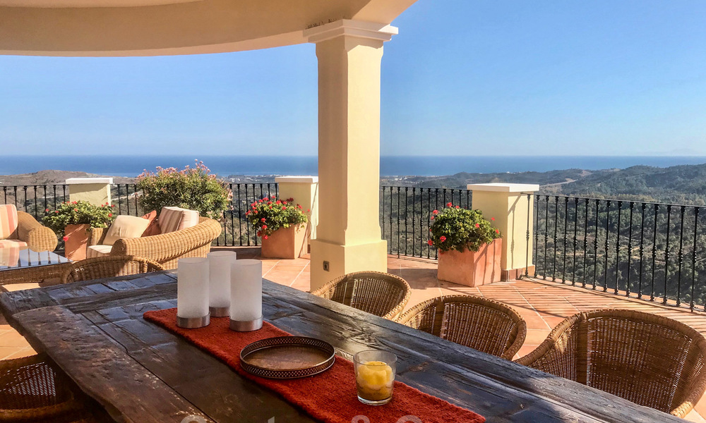 Exclusiva villa en venta, con vistas al mar en un resort enMarbella - Benahavis 22391