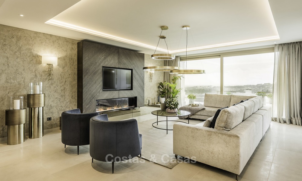 Impresionantes apartamentos de lujo en venta en un exclusivo complejo en Nueva Andalucia - Marbella con vistas al golf y mar 12455