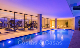 Impresionantes apartamentos de lujo en venta en un exclusivo complejo en Nueva Andalucia - Marbella con vistas al golf y mar 31955 