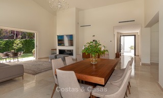Villa moderna en venta cerca de la playa y golf en Marbella - Estepona 4286 