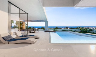 Oferta especial! Impresionantes, espaciosas y modernas villas de lujo con maravillosas vistas al mar en venta en un nuevo desarrollo entre Estepona y Marbella 4332 