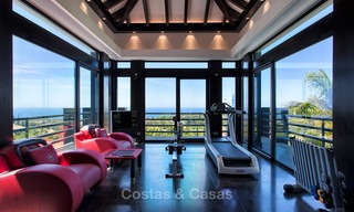 Exclusiva y majestuosa villa de diseño moderno con impresionantes vistas al mar en venta, Milla de Oro, Marbella 4535 