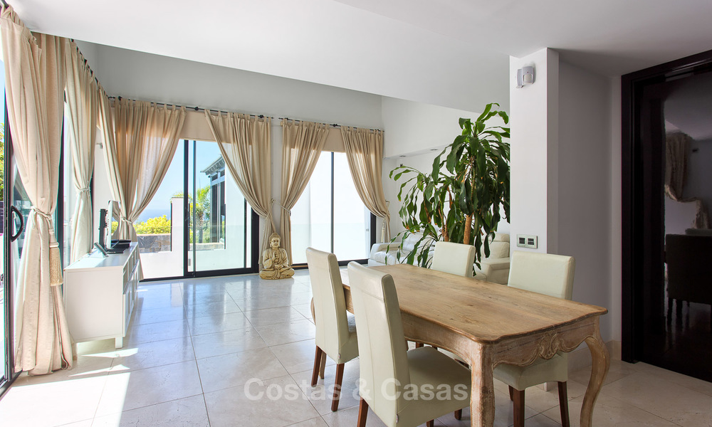 Exclusiva y majestuosa villa de diseño moderno con impresionantes vistas al mar en venta, Milla de Oro, Marbella 4554