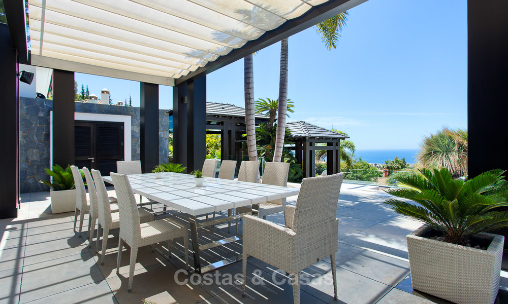 Exclusiva y majestuosa villa de diseño moderno con impresionantes vistas al mar en venta, Milla de Oro, Marbella 4555