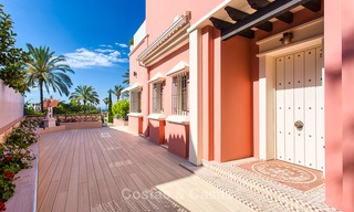 Villa de lujo de estilo clásico con vistas al mar en venta en la Milla de Oro, Marbella 4585 