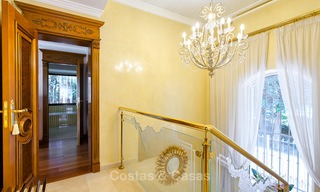 Villa de lujo de estilo clásico con vistas al mar en venta en la Milla de Oro, Marbella 4603 