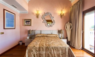 Villa de lujo de estilo clásico con vistas al mar en venta en la Milla de Oro, Marbella 4612 