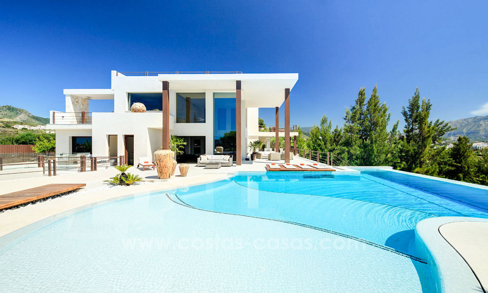 Impresionante villa de lujo moderna con vistas panorámicas al mar en venta, primera línea de golf, Benahavis - Marbella 4756