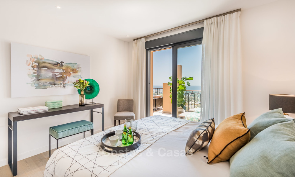 Nuevos apartamentos de lujo de estilo andaluz con impresionantes vistas al mar en venta, en Benahavis - Marbella 5076