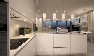 Modernos apartamentos de lujo en venta con vistas completas y sin obstaculos al mar, a corta distancia del centro de Marbella. 4864 