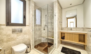 Amplio y moderno apartamento de lujo en venta, Milla de Oro, Marbella 5225 