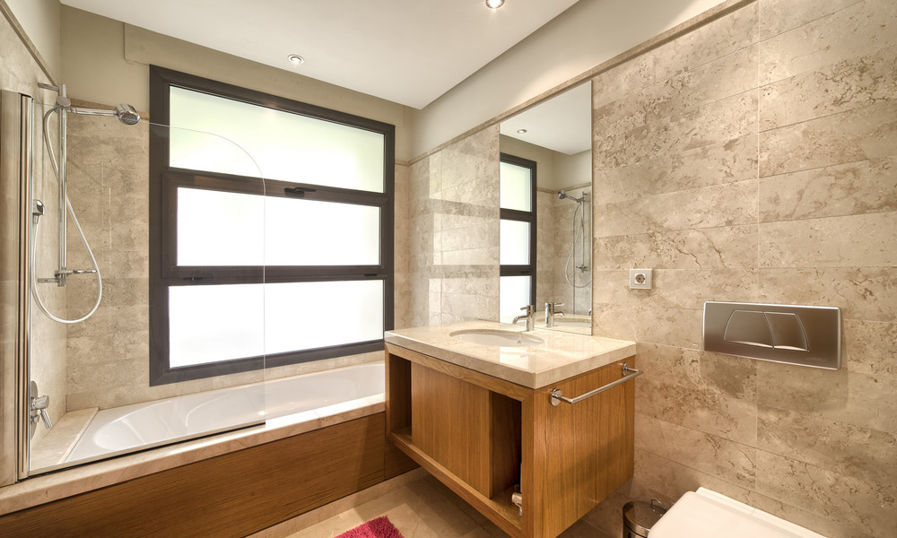 Amplio y moderno apartamento de lujo en venta, Milla de Oro, Marbella 5227