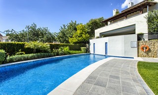 Amplio y moderno apartamento de lujo en venta, Milla de Oro, Marbella 5233 